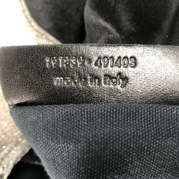 YVES SAINT LAURENT
Leather Medium Besace Flap metallic silver - Picture 10 of 11